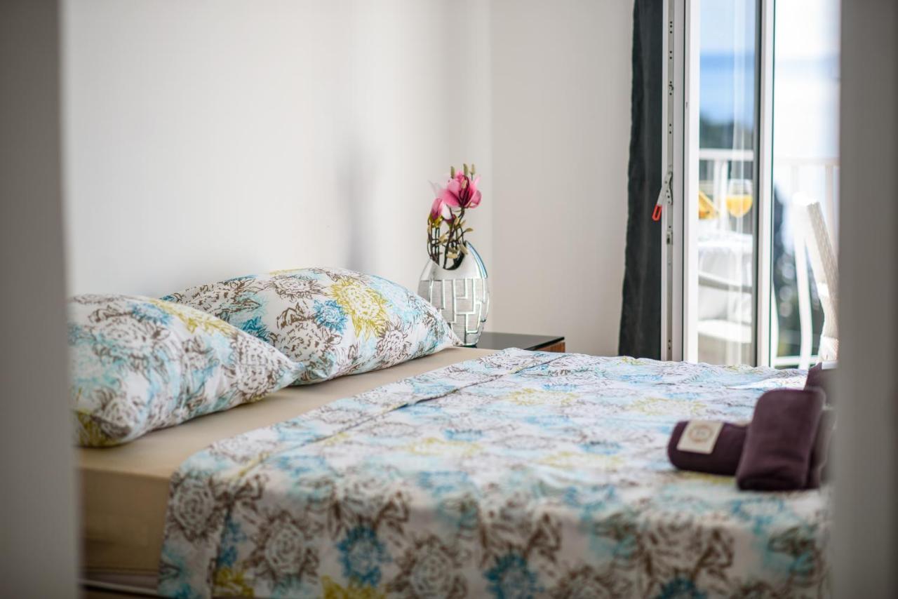 מליני Aurora Seaview Apartment מראה חיצוני תמונה