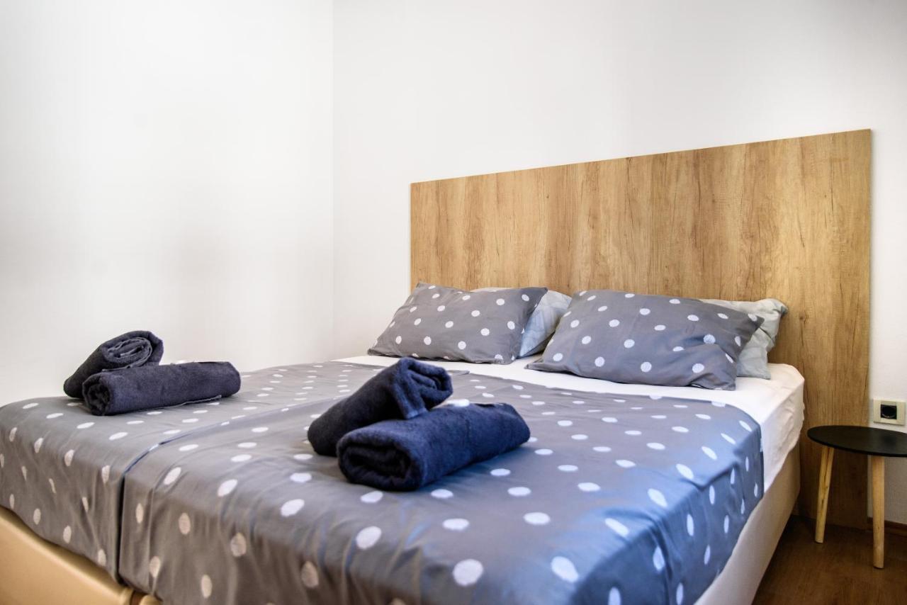 מליני Aurora Seaview Apartment מראה חיצוני תמונה