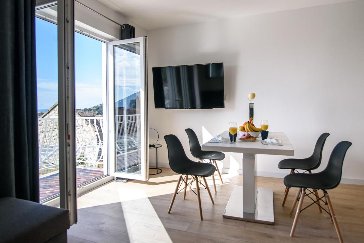 מליני Aurora Seaview Apartment מראה חיצוני תמונה