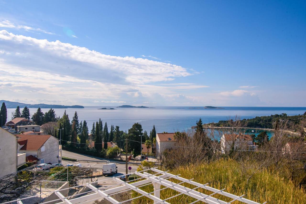 מליני Aurora Seaview Apartment מראה חיצוני תמונה