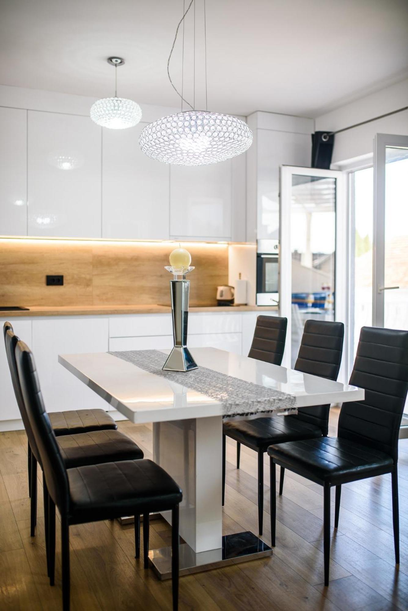 מליני Aurora Seaview Apartment מראה חיצוני תמונה