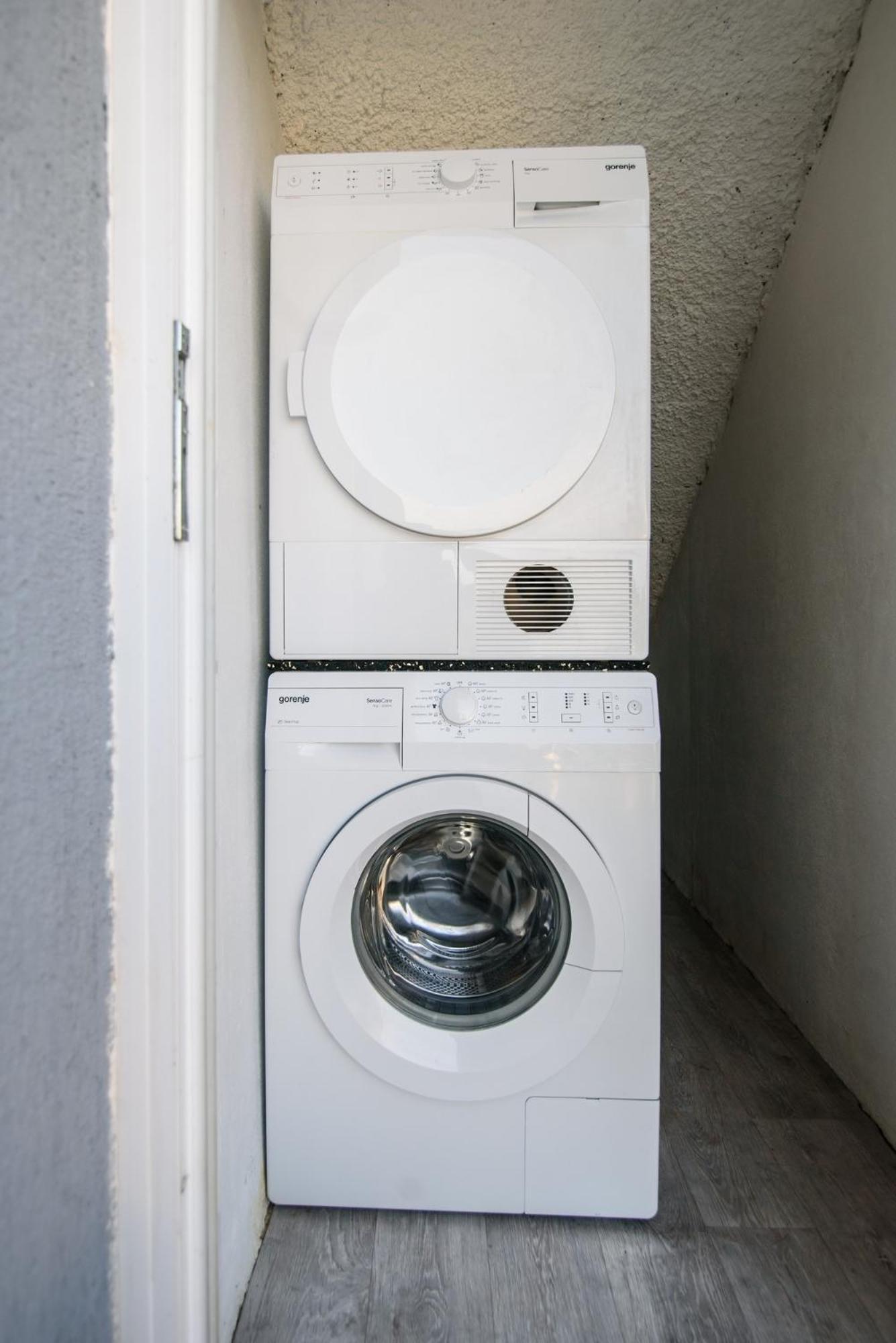 מליני Aurora Seaview Apartment מראה חיצוני תמונה