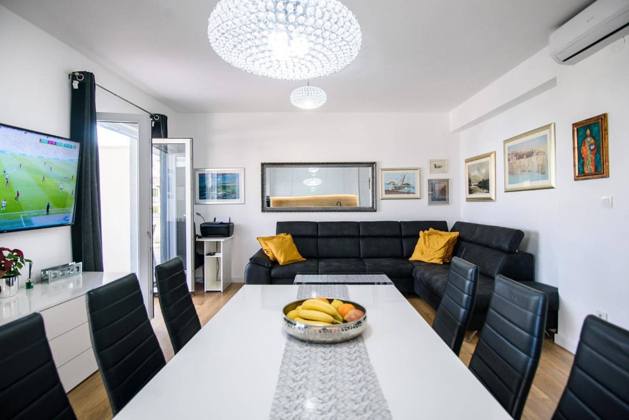 מליני Aurora Seaview Apartment מראה חיצוני תמונה